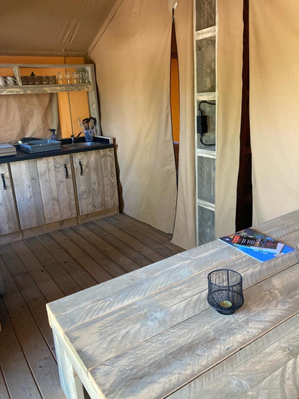 Camping De La Foret Seasonova Sillé-le-Guillaume Exteriör bild